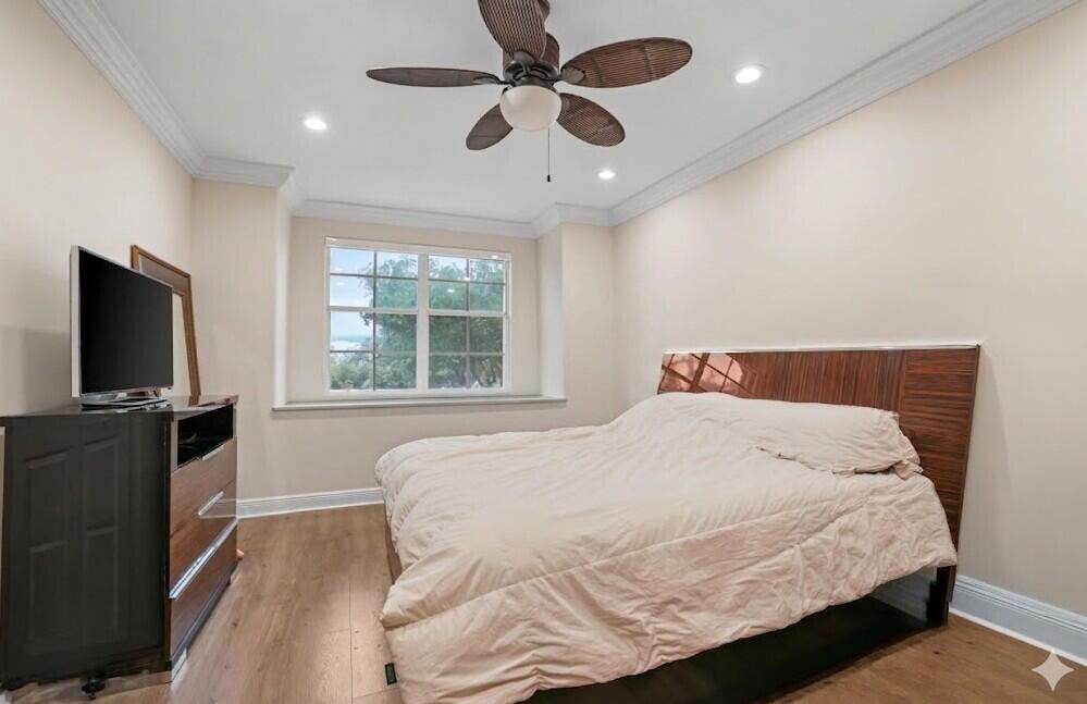 SATURNIA - Residential