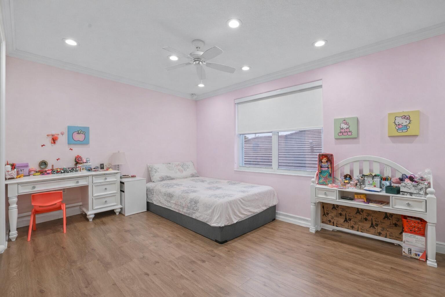 SATURNIA - Residential