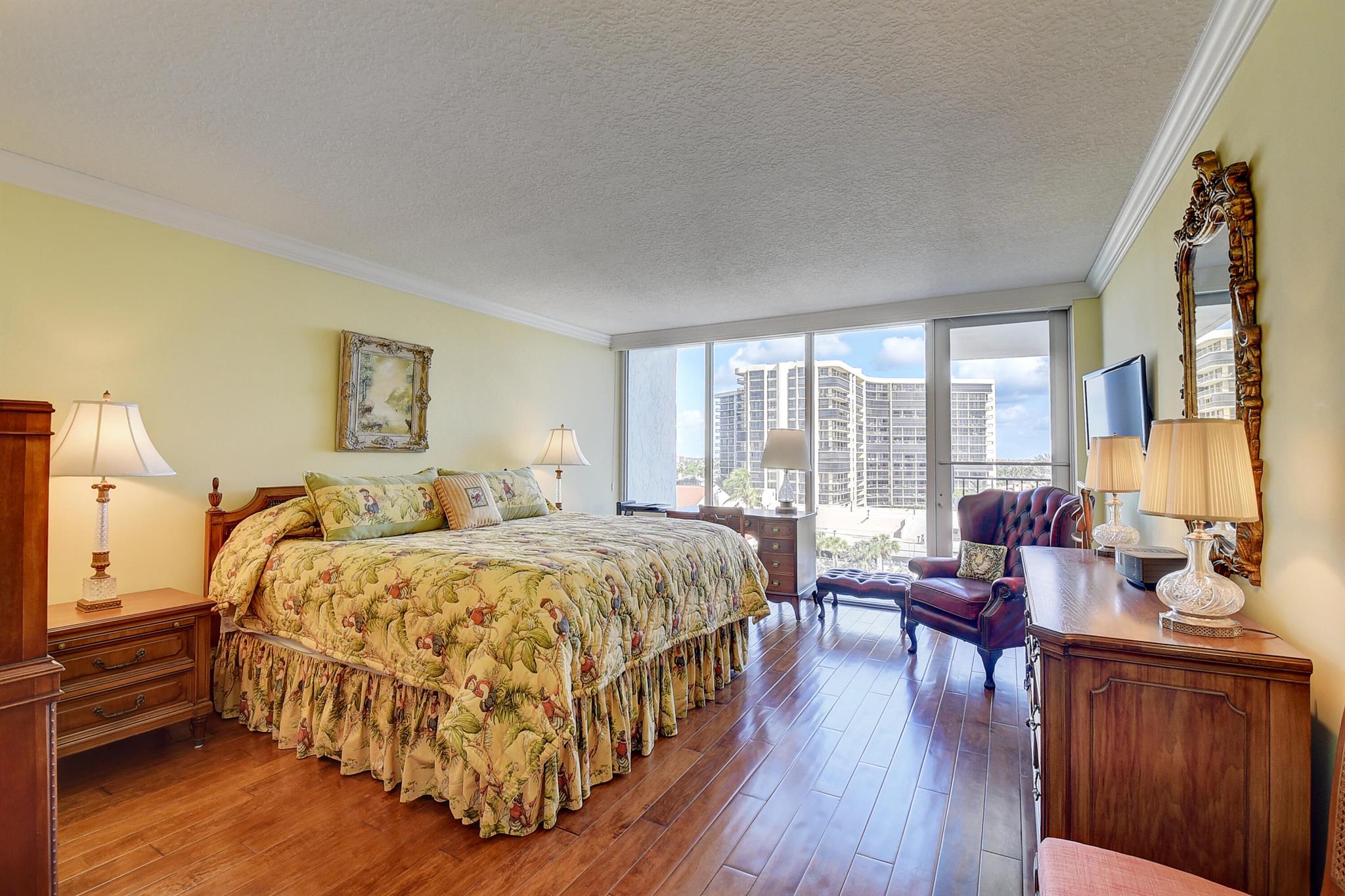 ABERDEEN ARMS CONDO - Residential Lease