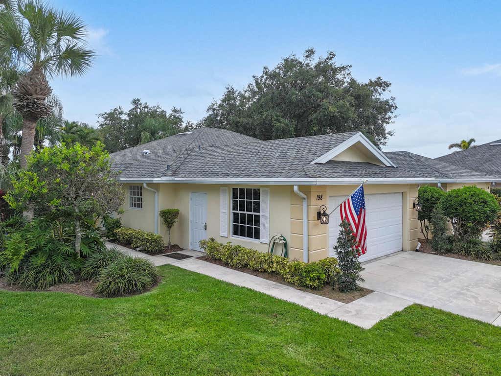 Photo of 198 Brier Circle, Jupiter, FL 33458 (MLS # B26057831)