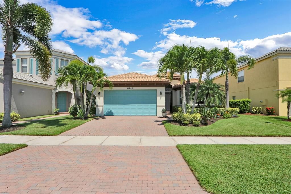 Photo of 11258 SW Kingslake Circle, Port Saint Lucie, FL 34987 (MLS # R10730029)