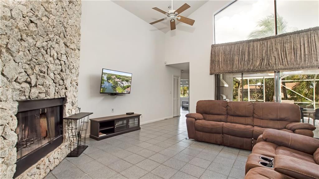 CYPRESS GLEN - Residential