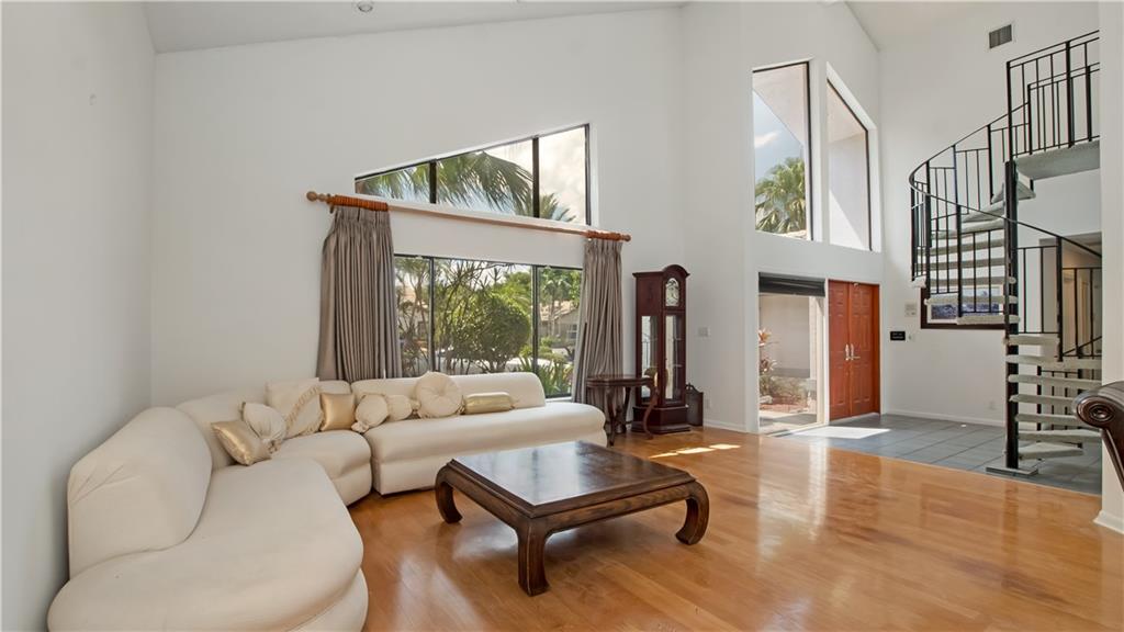 CYPRESS GLEN - Residential
