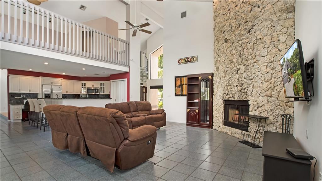 CYPRESS GLEN - Residential