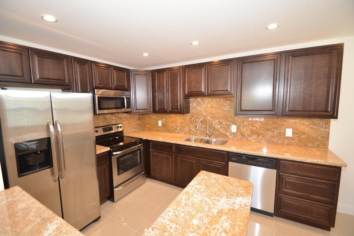 KINGS POINT MONACO B THRU P CONDOS - Residential