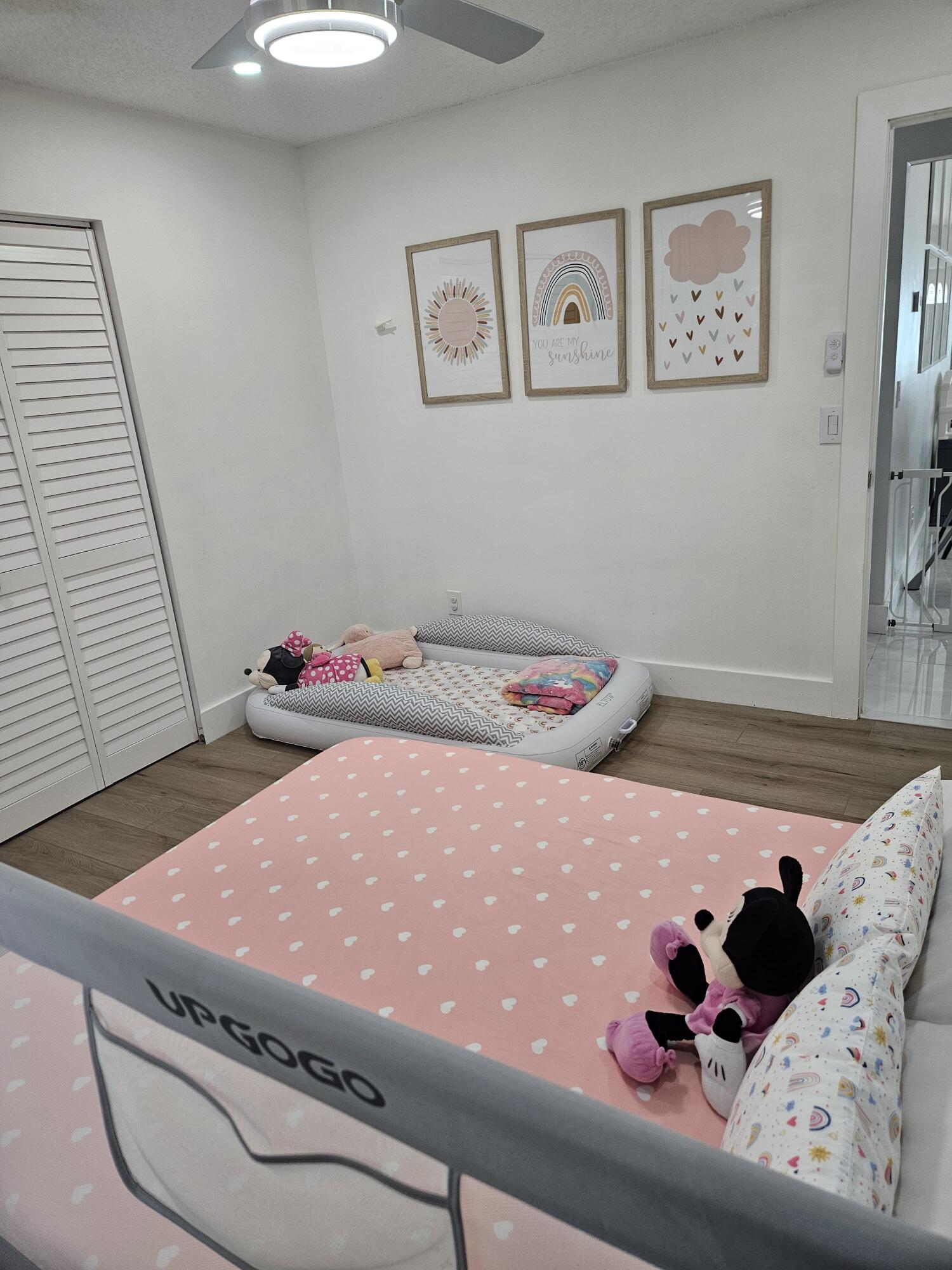 FAMILY HOMES - Residential