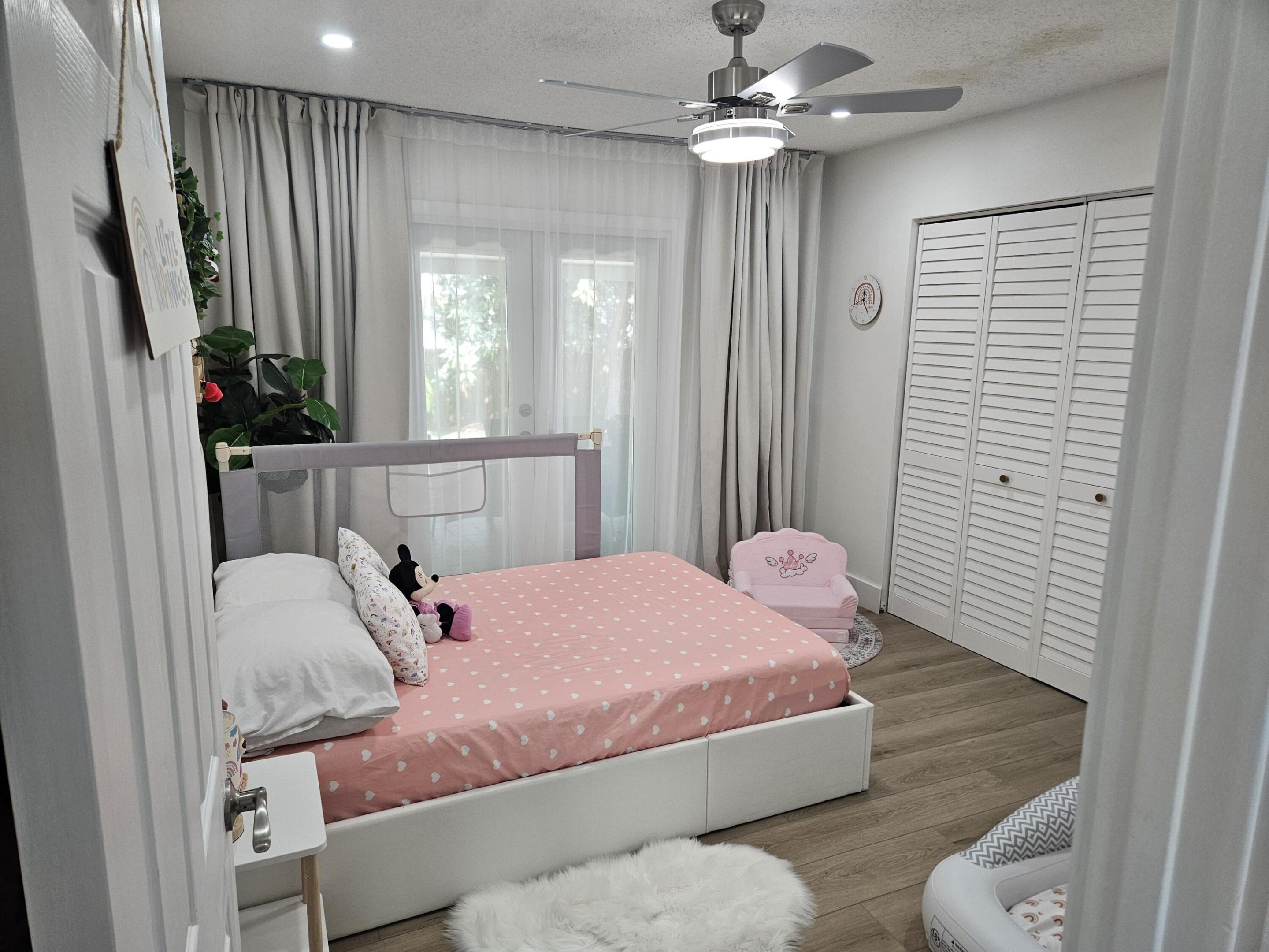 FAMILY HOMES - Residential