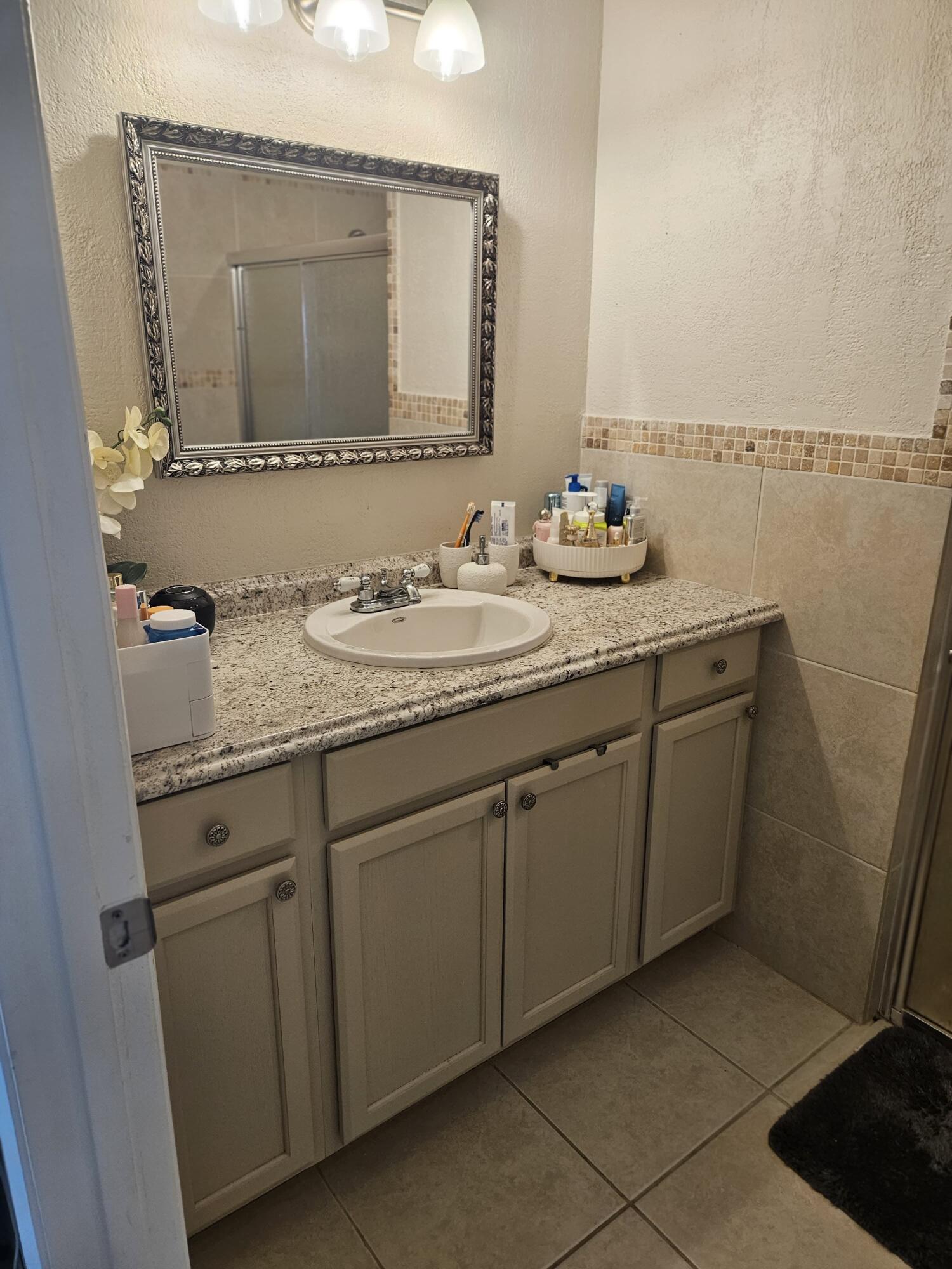 FAMILY HOMES - Residential