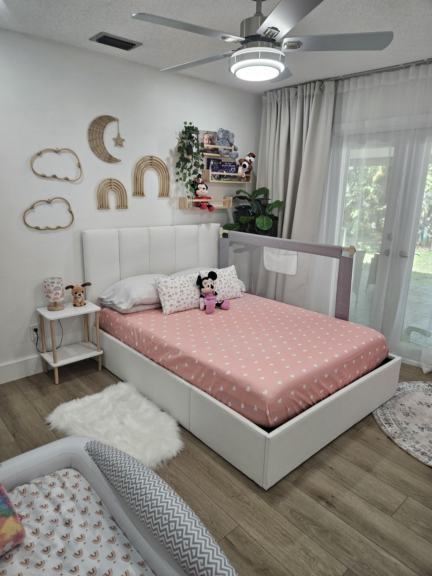 FAMILY HOMES - Residential