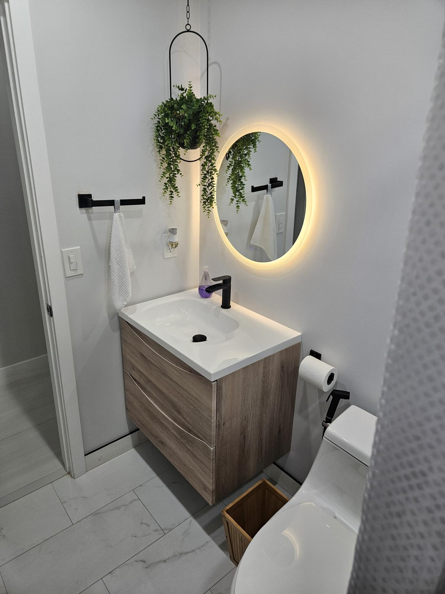 FAMILY HOMES - Residential