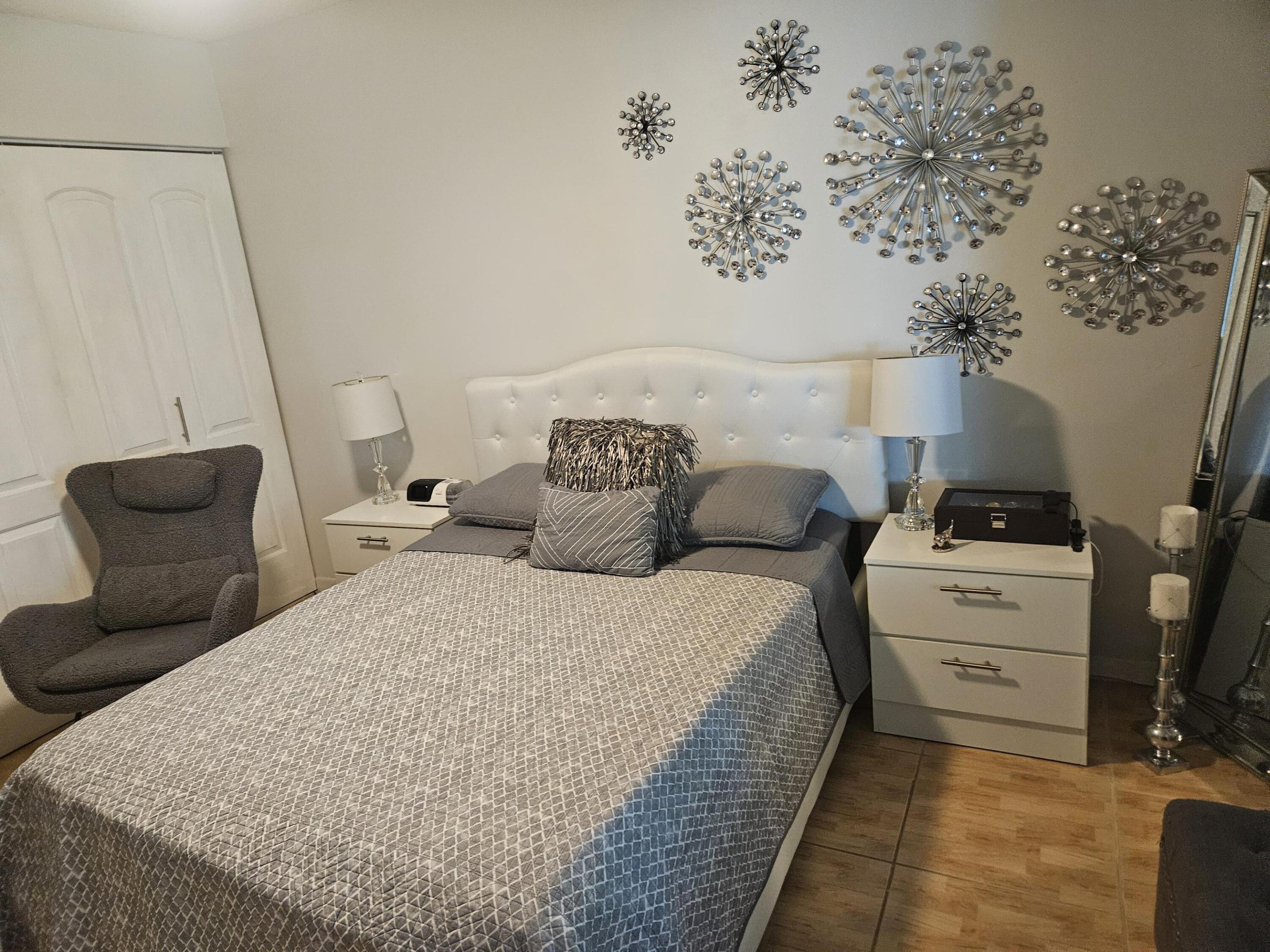 FAMILY HOMES - Residential