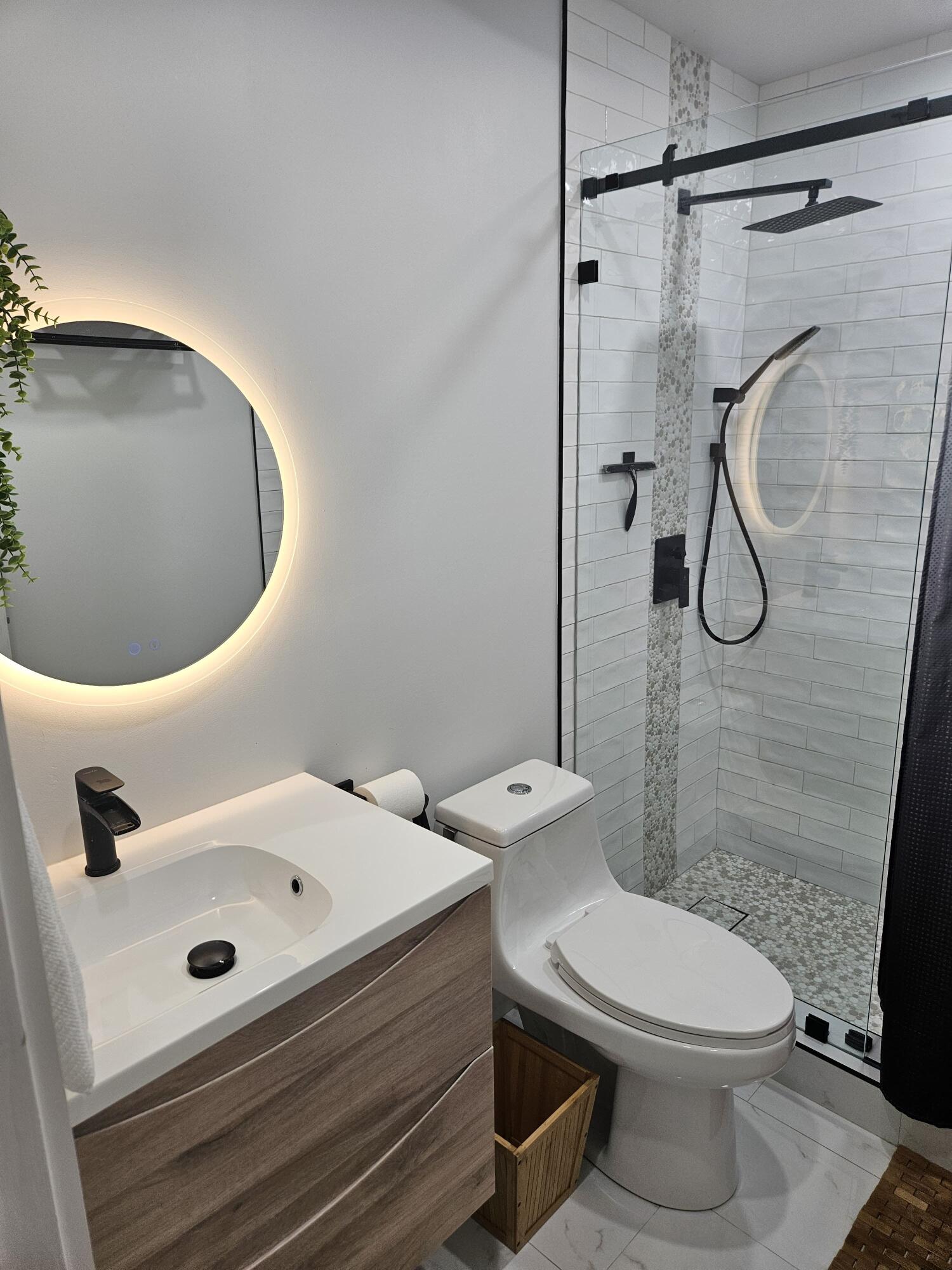 FAMILY HOMES - Residential