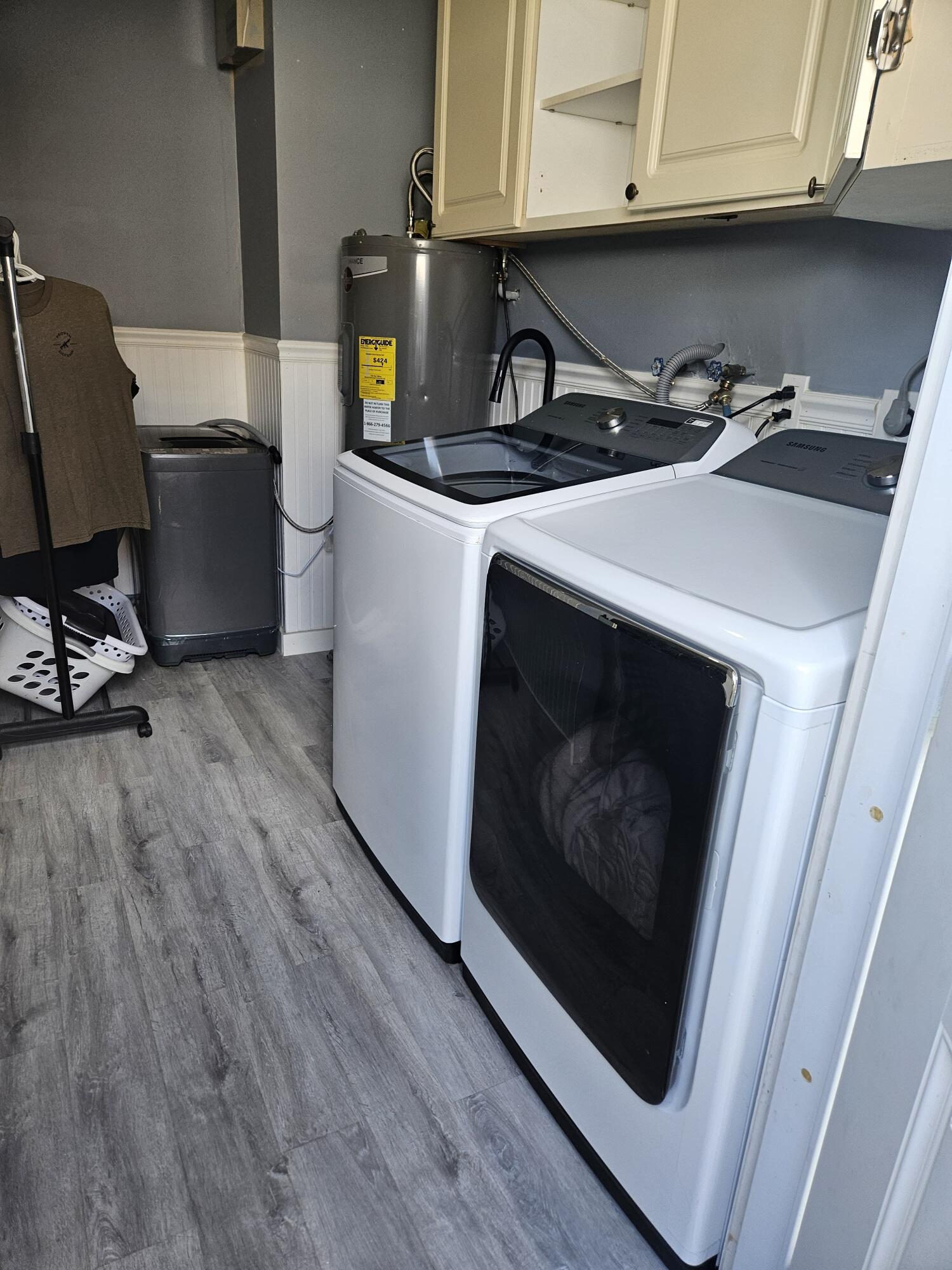 FAMILY HOMES - Residential