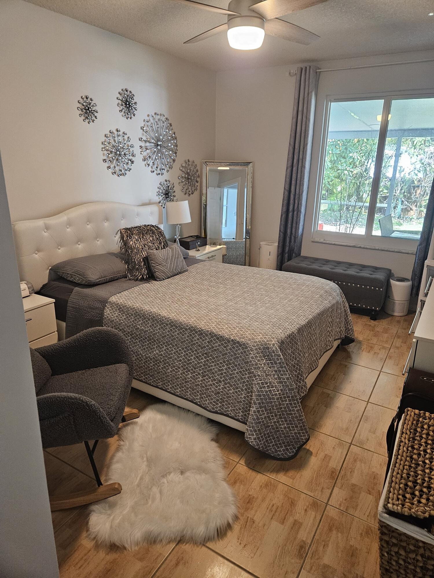 FAMILY HOMES - Residential