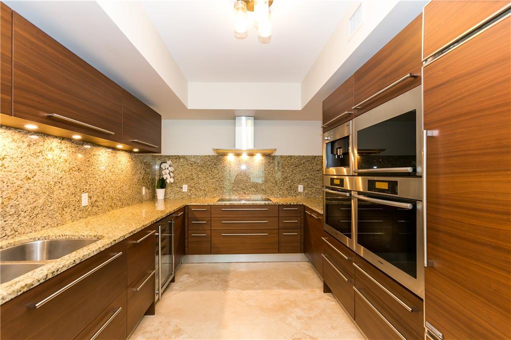 Las Olas Beach Club - Residential