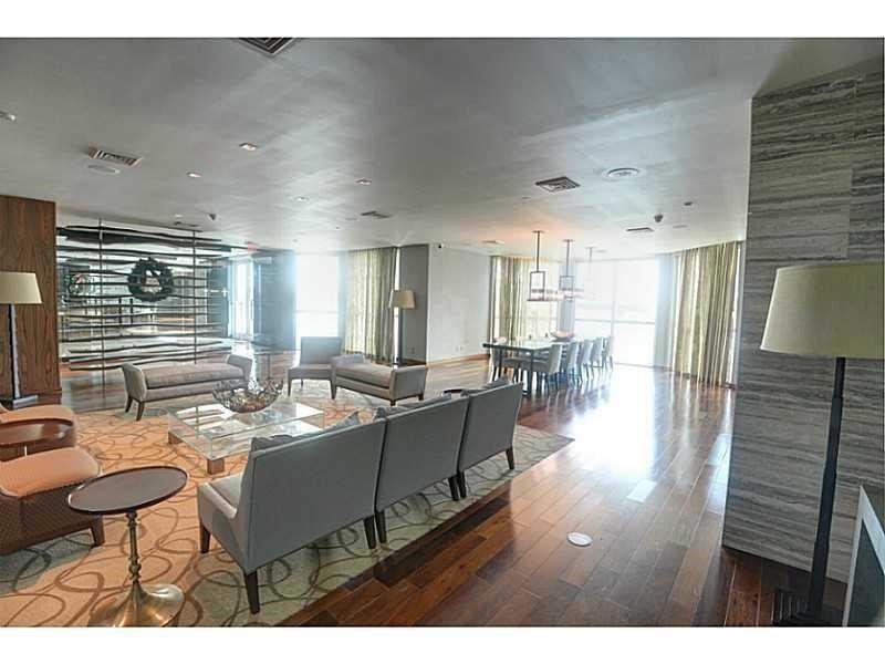 Las Olas Beach Club - Residential