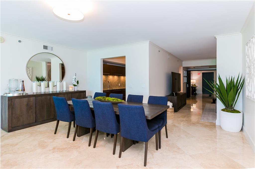 Las Olas Beach Club - Residential