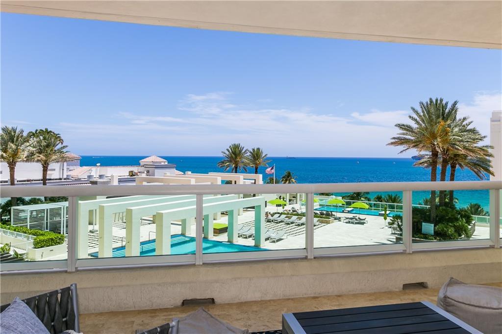 Las Olas Beach Club - Residential