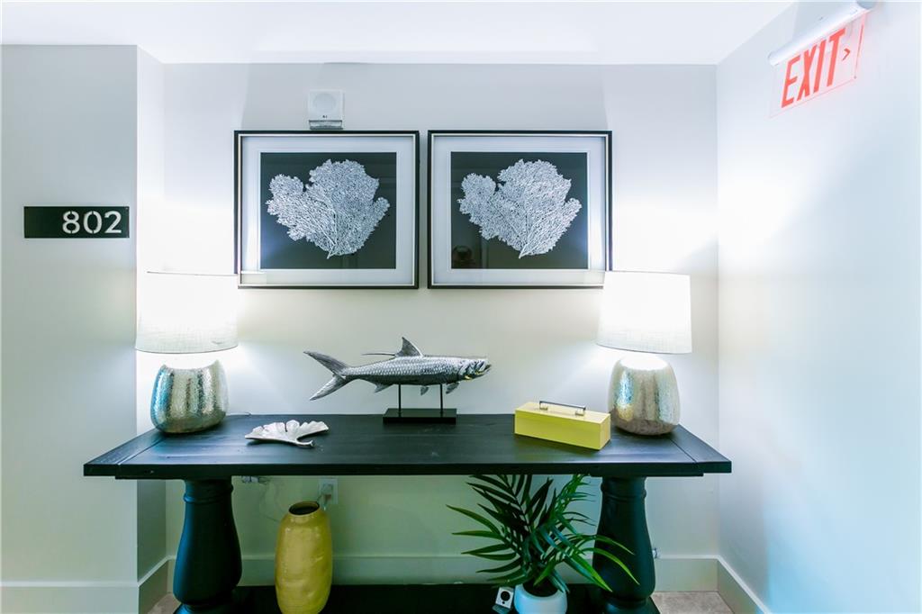 Las Olas Beach Club - Residential