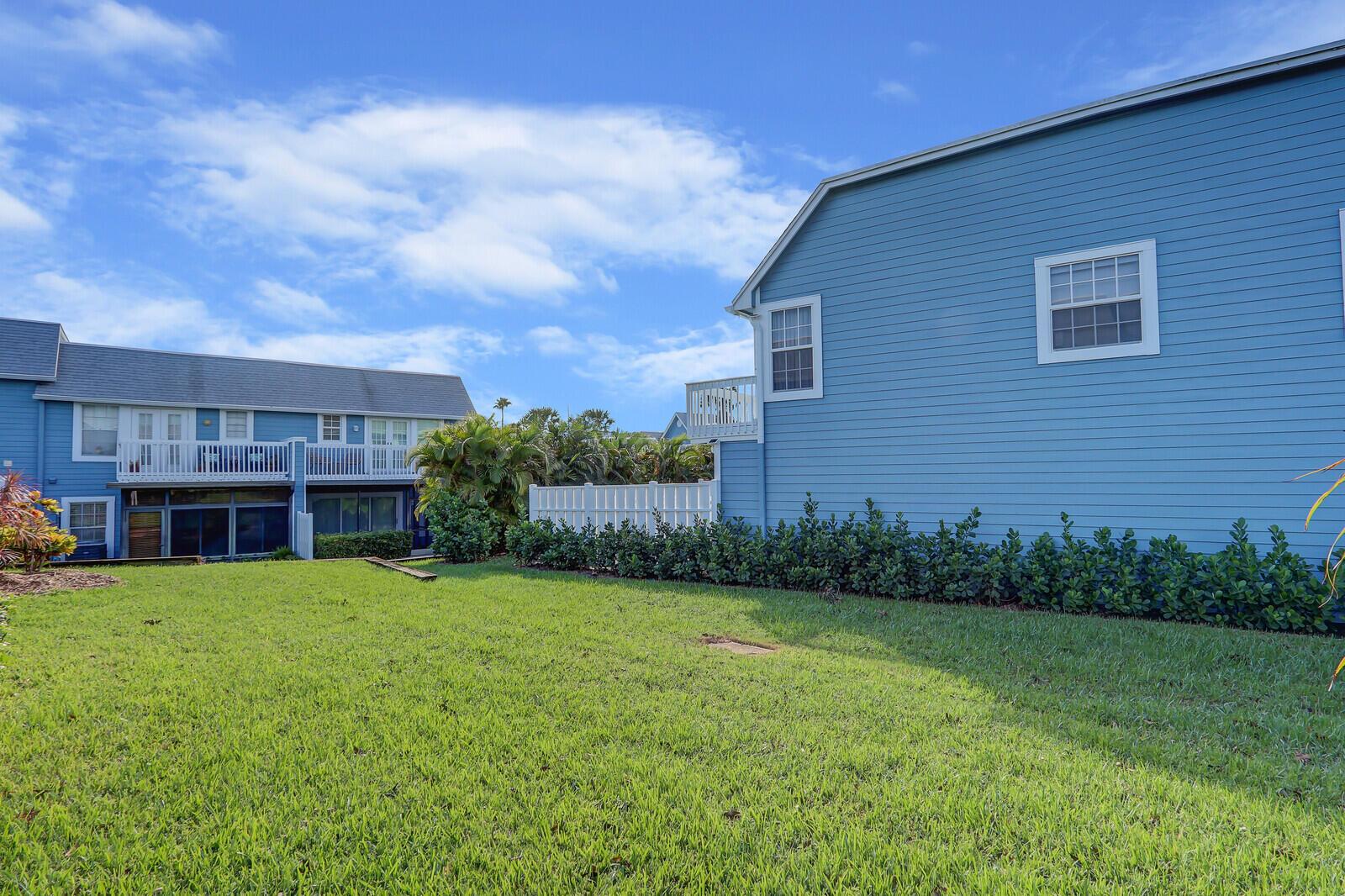 VILLAS OF OCEAN DUNES 4 - Residential