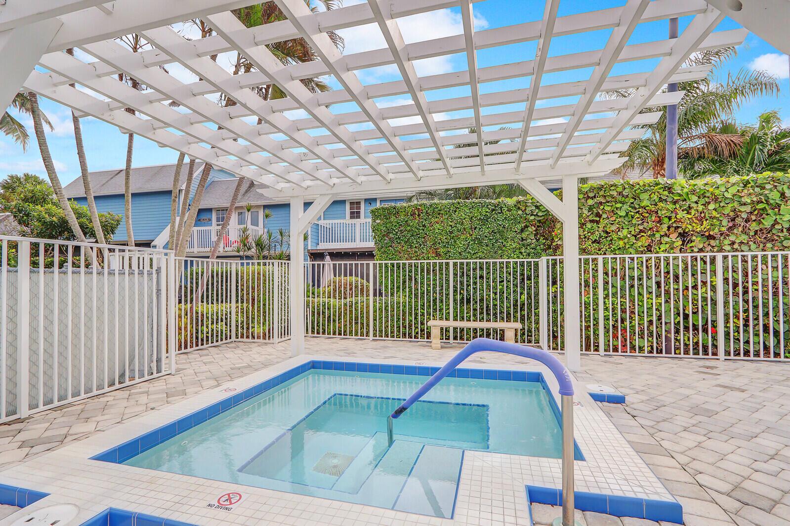 VILLAS OF OCEAN DUNES 4 - Residential