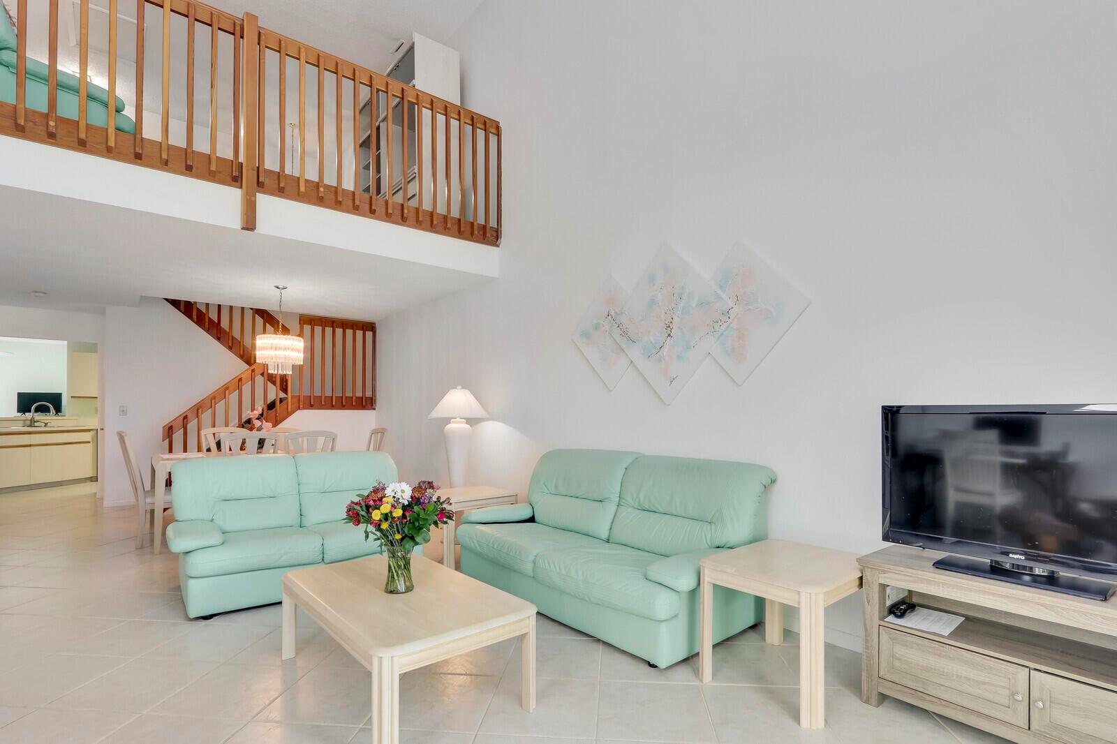 VILLAS OF OCEAN DUNES 4 - Residential