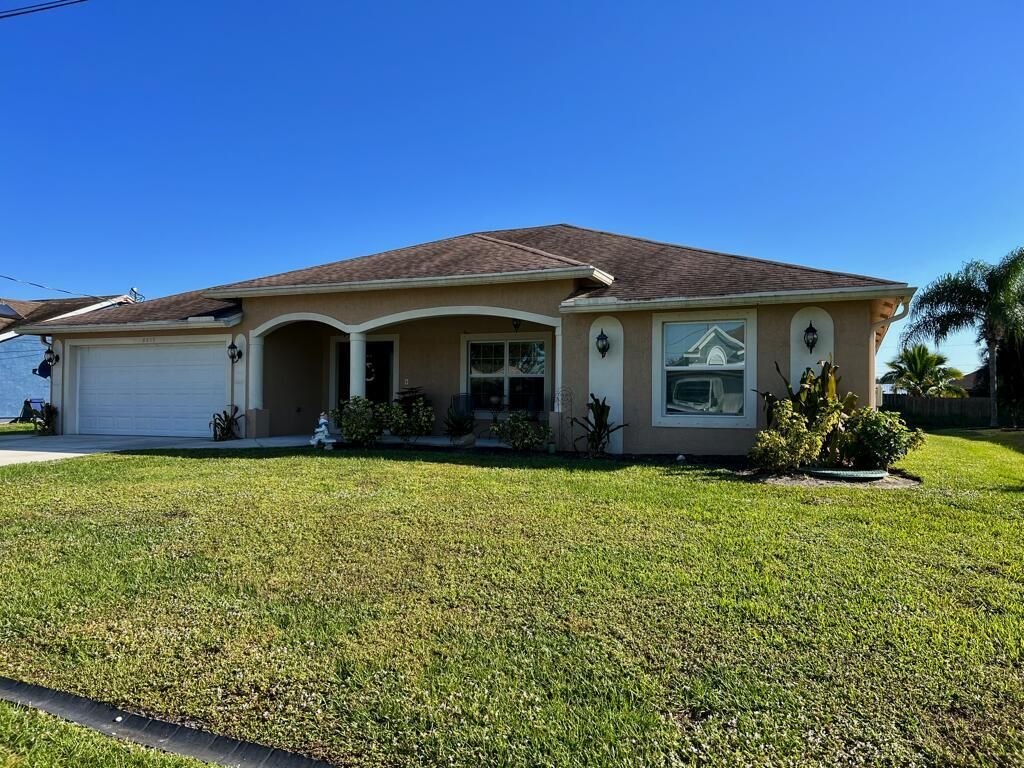 Photo of 4417 SW Baturro Street, Port Saint Lucie, FL 34953 (MLS # R10952439)