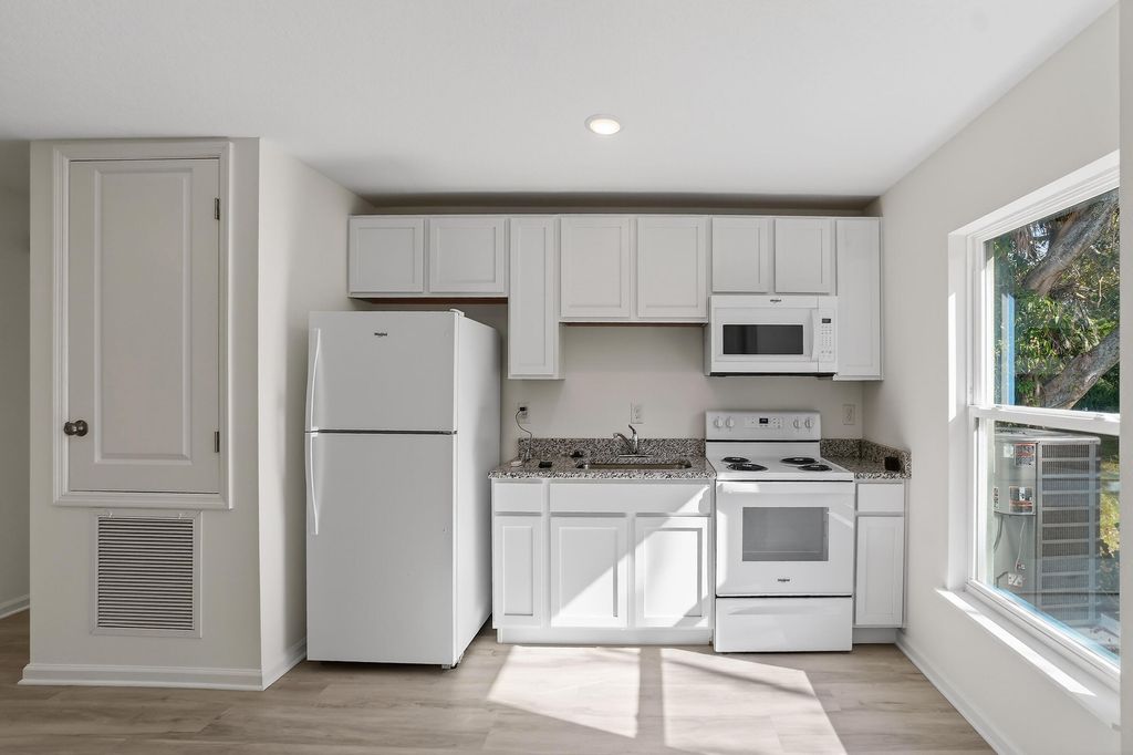 Photo of 1115 F Avenue #B, Fort Pierce, FL 34950 (MLS # R11148673)