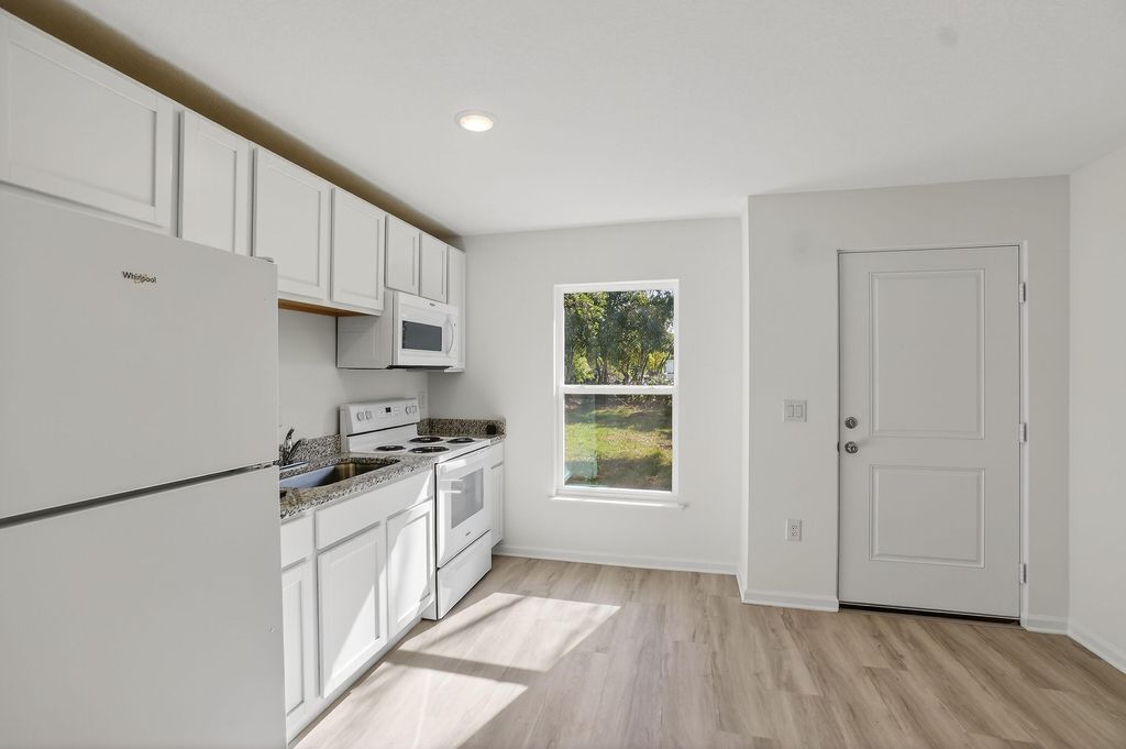 Photo of 1115 F Avenue #B, Fort Pierce, FL 34950 (MLS # R11148673)