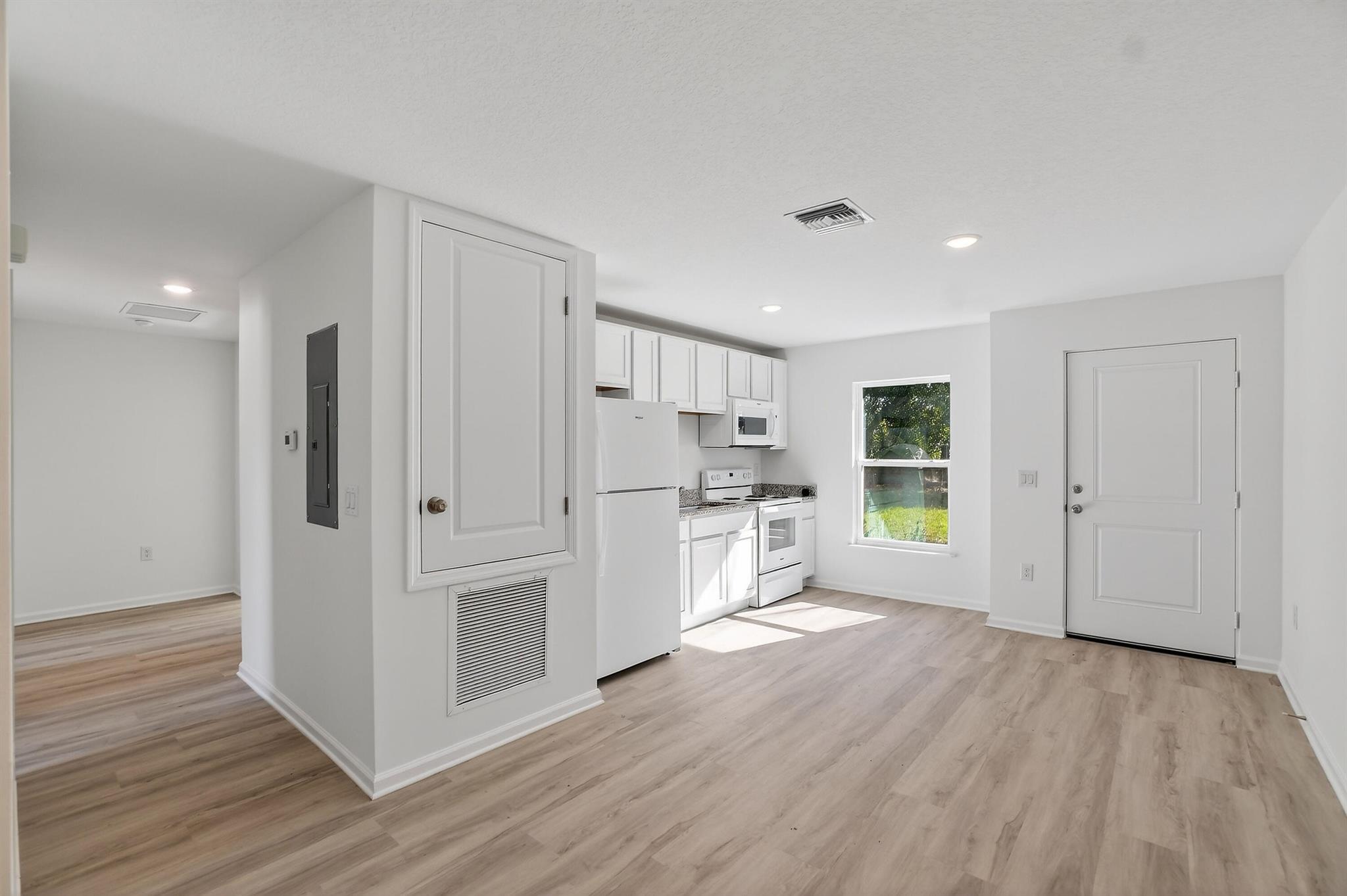 John Davis Resub - Residential Lease