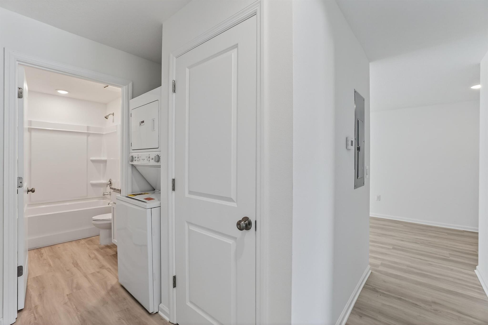 John Davis Resub - Residential Lease