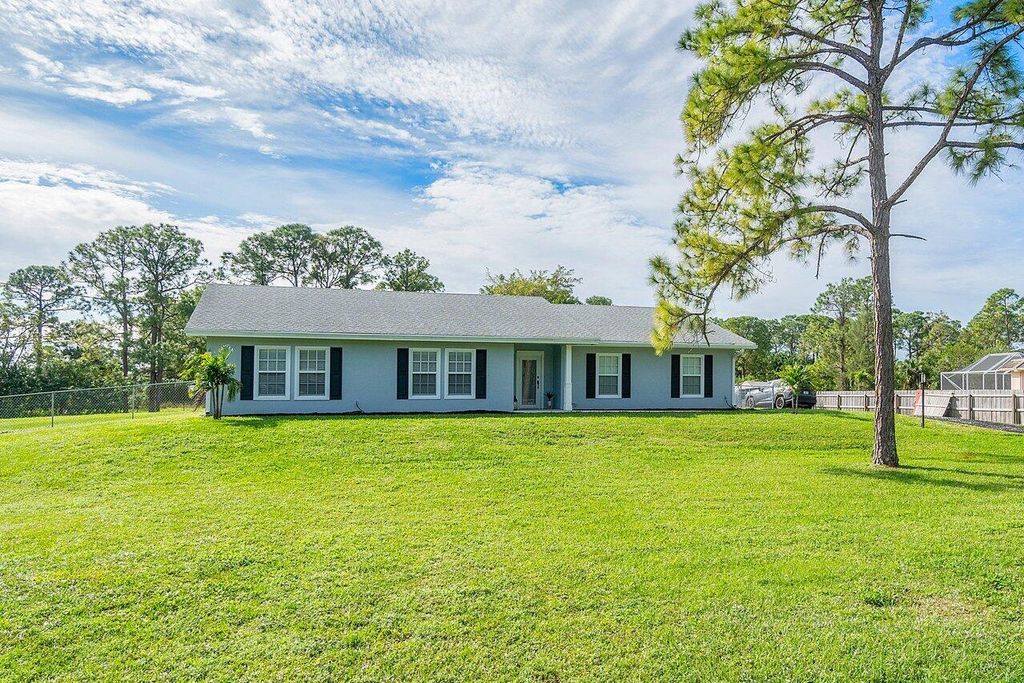 Photo of 11068 66th Street N, West Palm Beach, FL 33412 (MLS # R10952738)