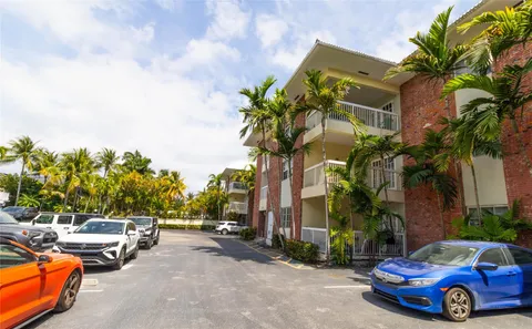 2424 SE 17th St Unit 305B, Fort Lauderdale, FL MLS: F10500929