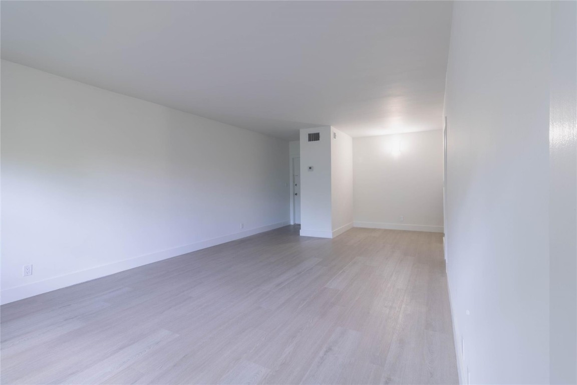 2424 SE 17th Street 305B