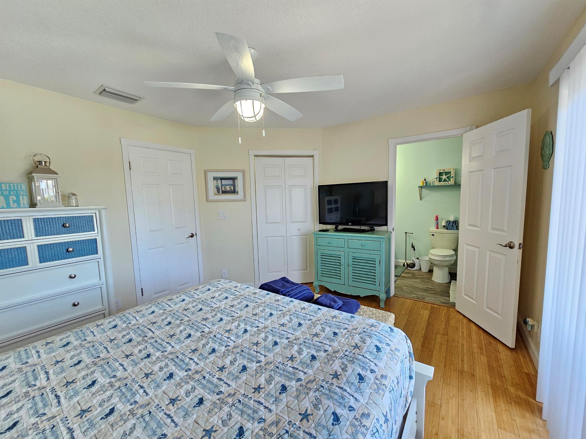 HOLLYWOOD BEACH - Residential Lease