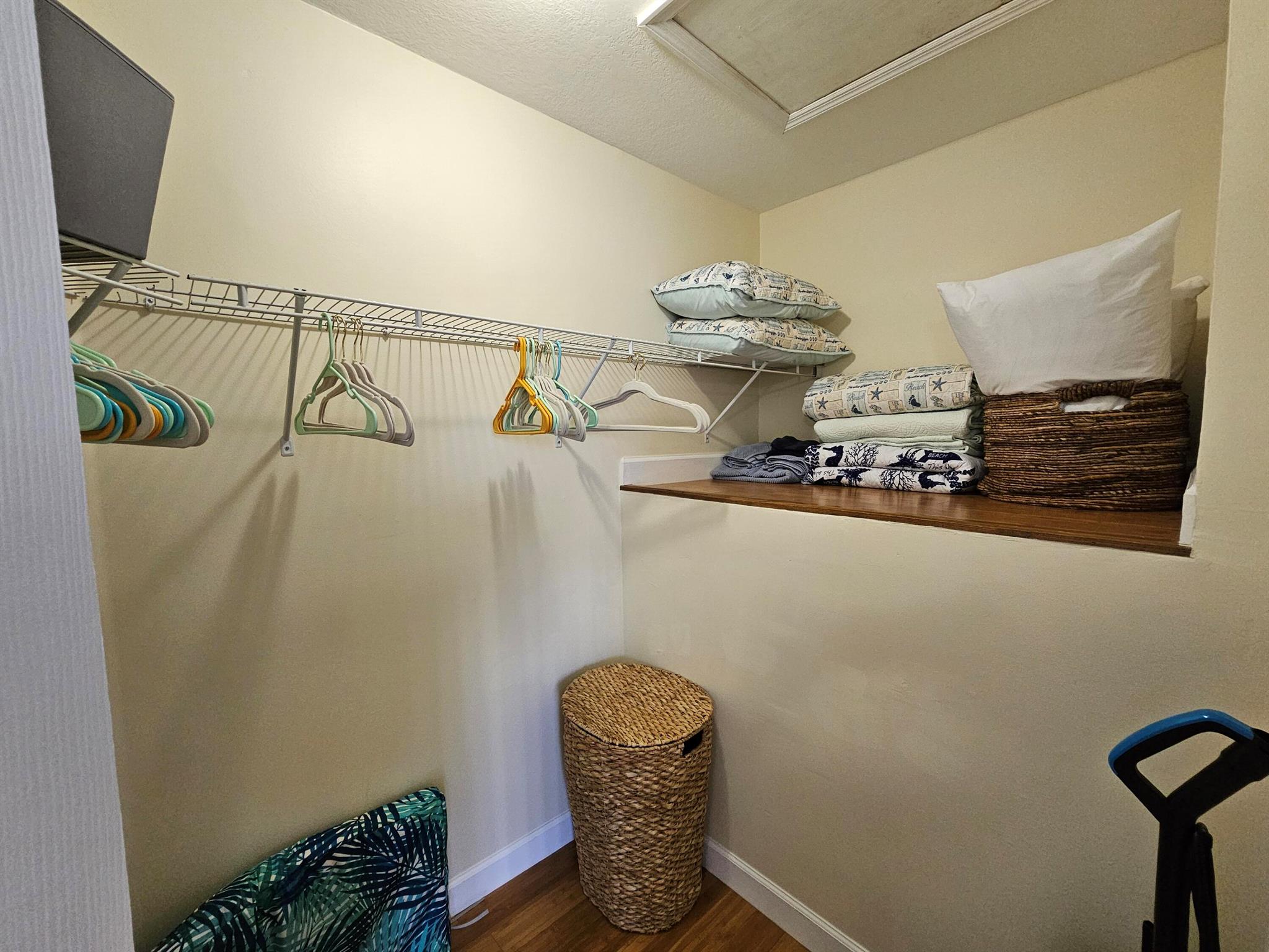 HOLLYWOOD BEACH - Residential Lease