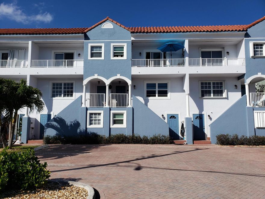 **ADVERTISED RENT IS THE MONTHLY BASE RATE**2 WEEK MINIMUM**4 bed / 4 bath townhome is the perfect retreat for your beach getaway.  Less than a block to the Broadwalk and Hollywood Beach's pristine sand and water, this home has everything you need. The downstairs features the living room, a 50'' Smart HDTV, sofa, loveseat, kitchen, dining area and a remodeled bathroom.  The kitchen has updated cabinets and granite counters. There is also a bar top that seats 3. Upstairs features a master bedroom with a queen sized bed, walk-in closet,  bathroom with a shower / tub combo & dual sinks. Also upstairs is a guest bedroom with a full mattress, guest bathroom with a shower & an additional guest bedroom that has a queen sized bed. All bedrooms features TV's. Ground level is a 1/1 with kitchenette