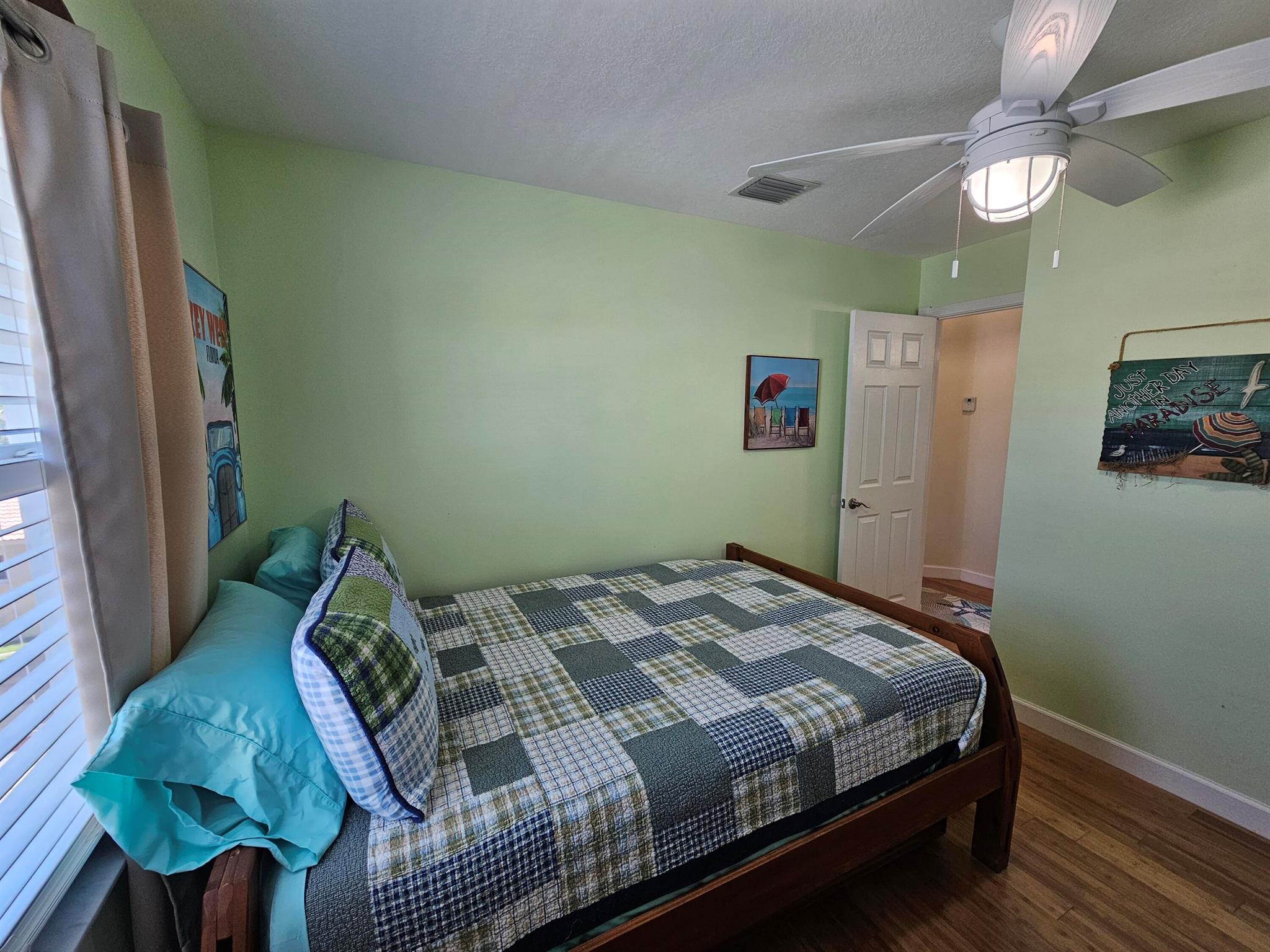 HOLLYWOOD BEACH - Residential Lease