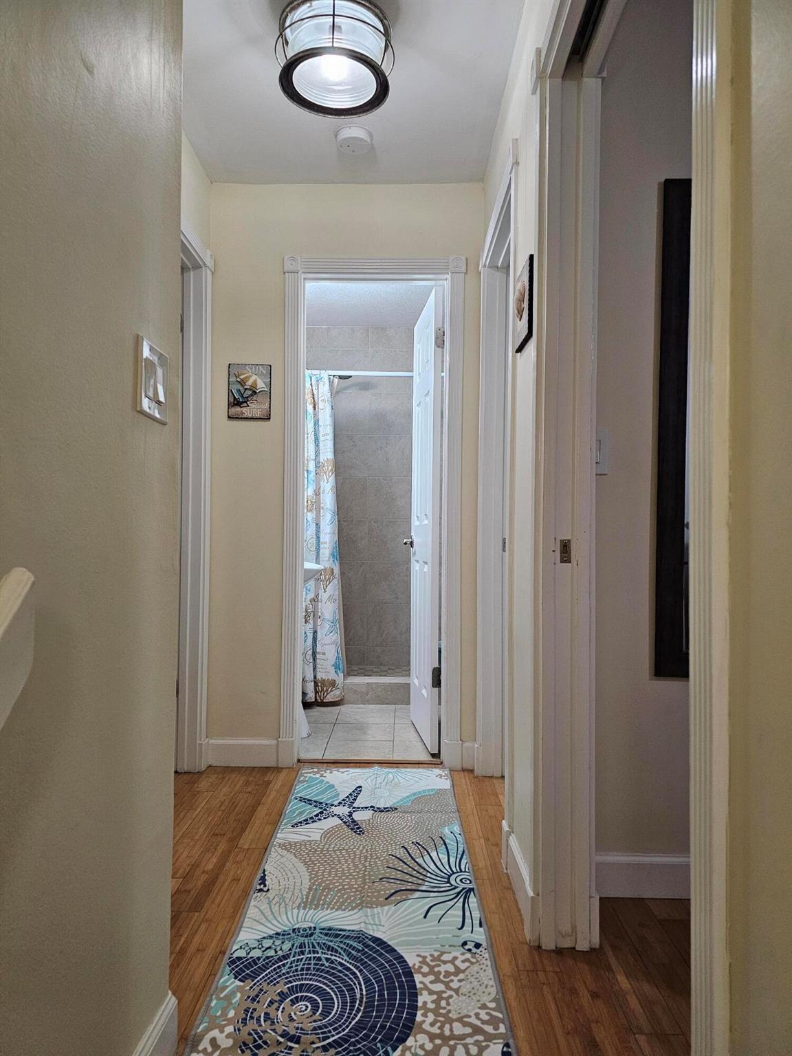 HOLLYWOOD BEACH - Residential Lease