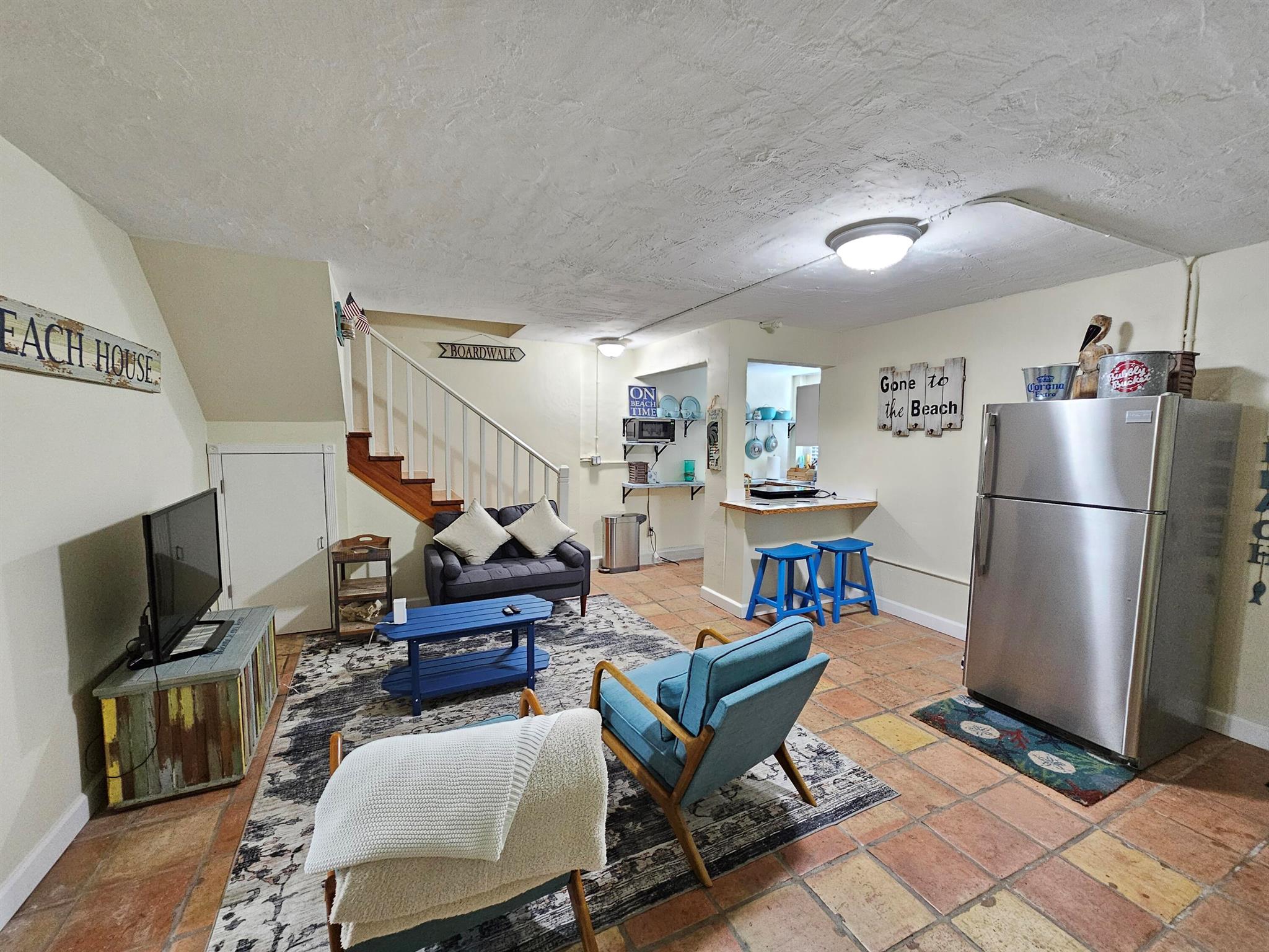 HOLLYWOOD BEACH - Residential Lease