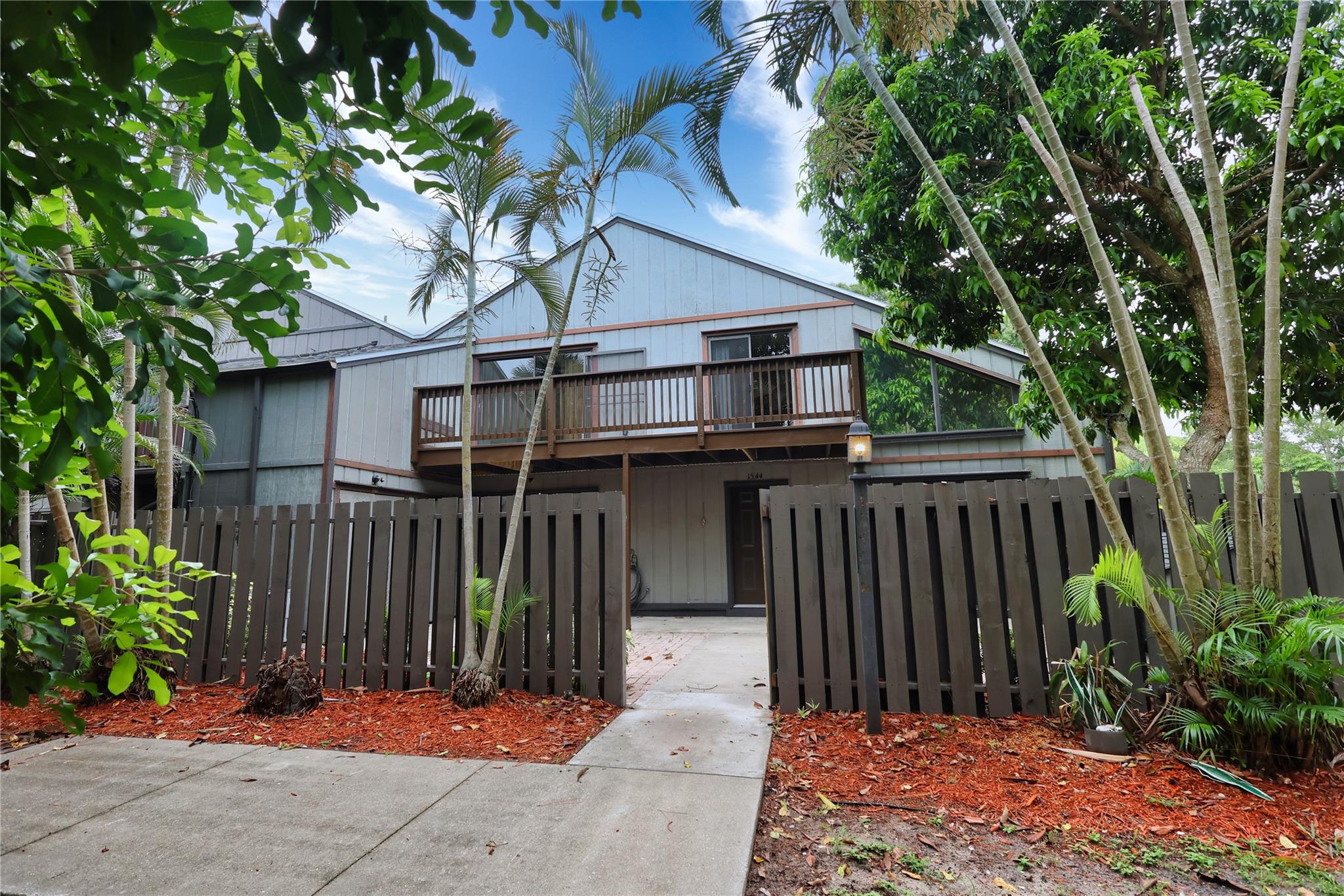 Sandalwood Of Vero - Residential Lease