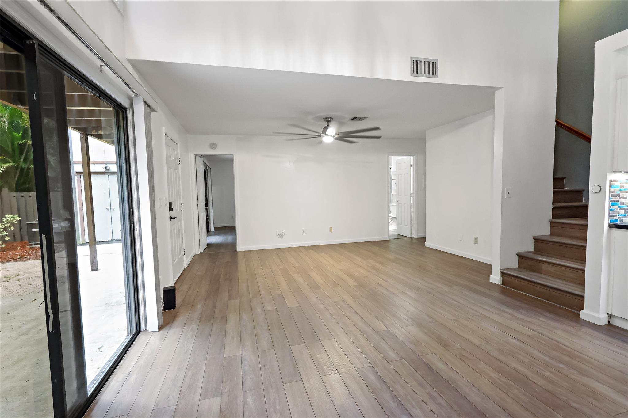 Sandalwood Of Vero - Residential Lease