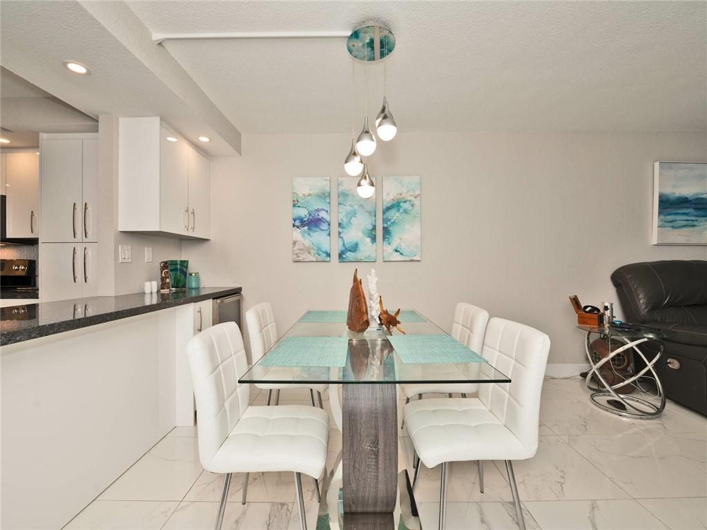 HOLLYBROOK GOLF AND TENNI - Residential