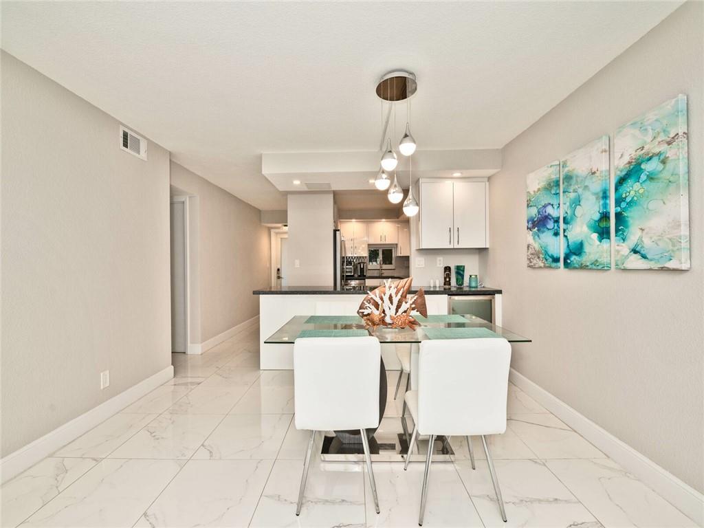 HOLLYBROOK GOLF AND TENNI - Residential