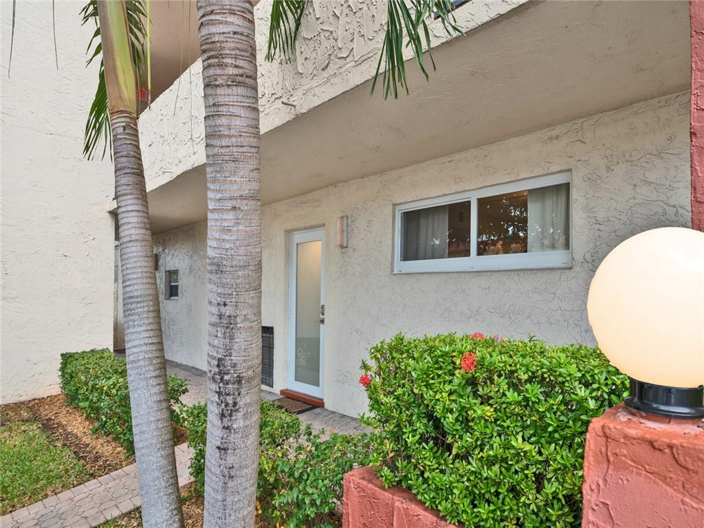 HOLLYBROOK GOLF AND TENNI - Residential