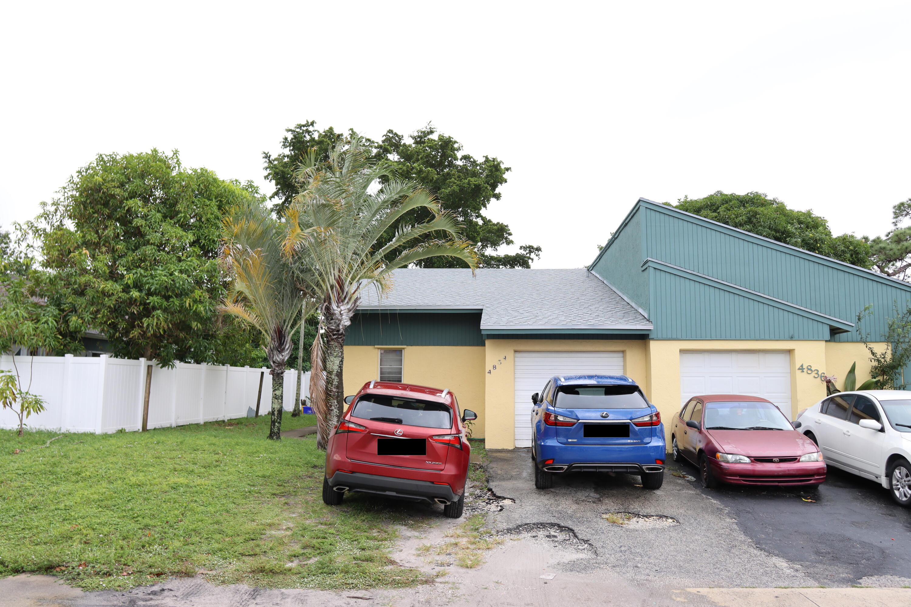 4834 NW 6TH Court