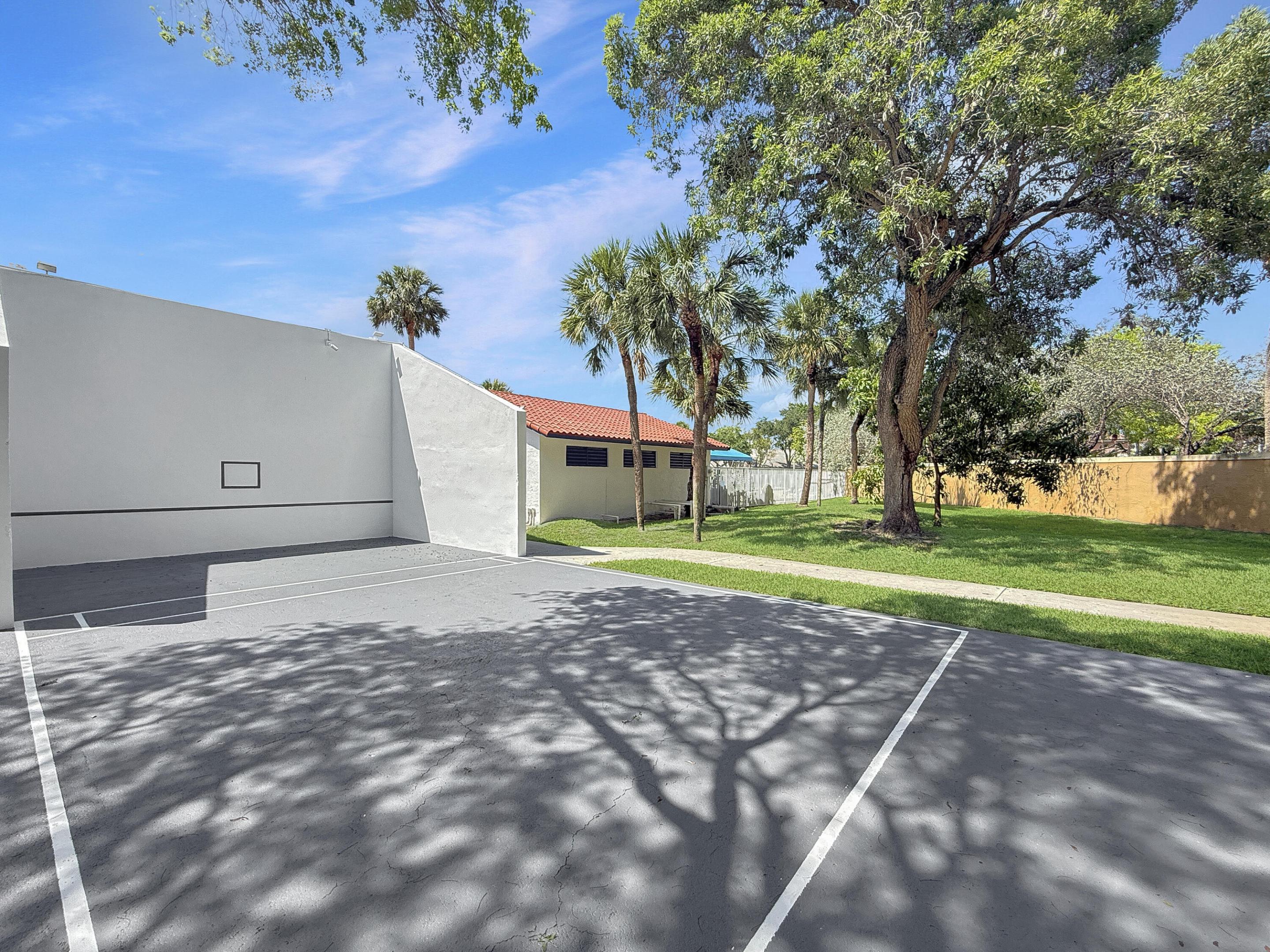 COQUINA LAKES - Residential