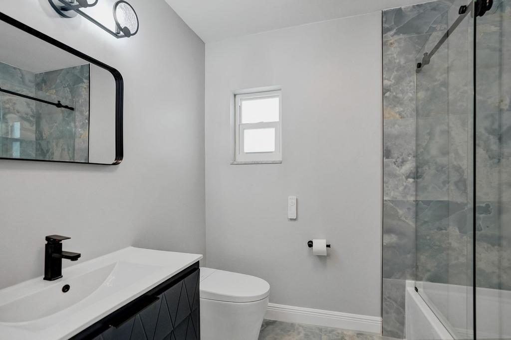 HOLLYWOOD - Residential