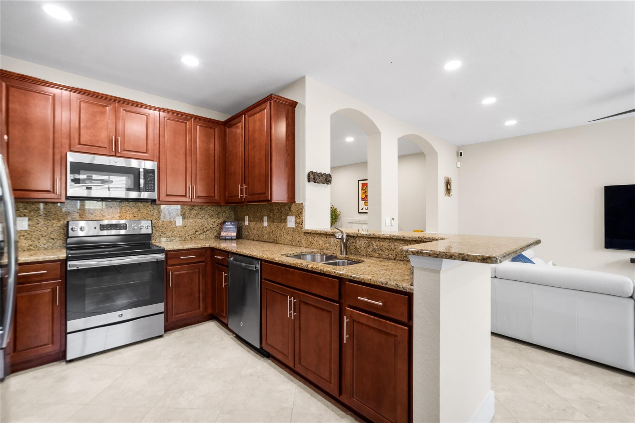 9573 Town Parc Cir S