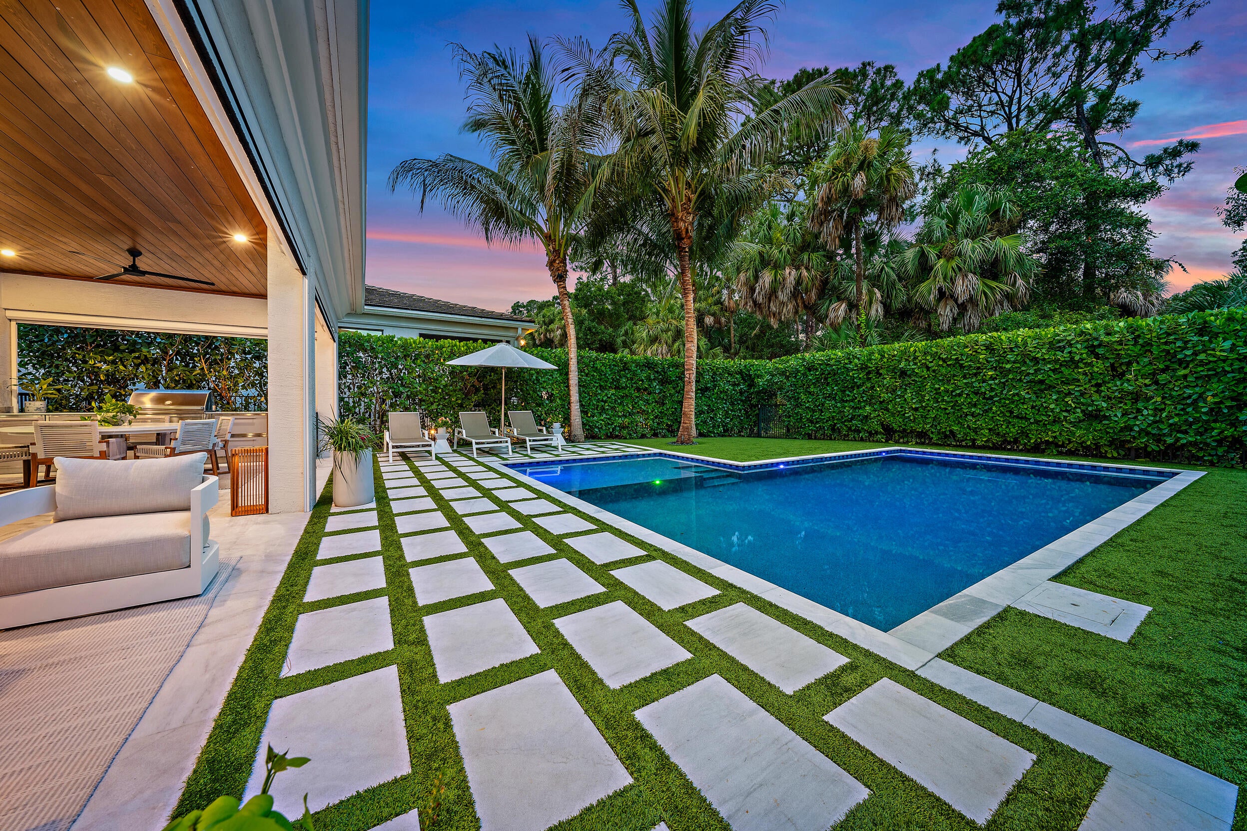 13558 Artisan Circle
